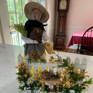 Byers Choice Caroler